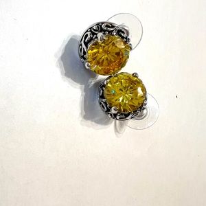 Silver stud earrings with yellow citrine stones